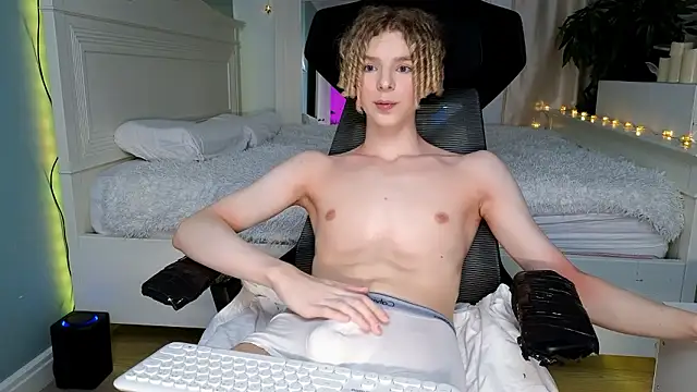 Kudi Minnt online show from March 16, 2026, 8:22 pm