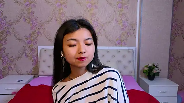 Shy Kira online show from February 9, 2025, 3:45 pm