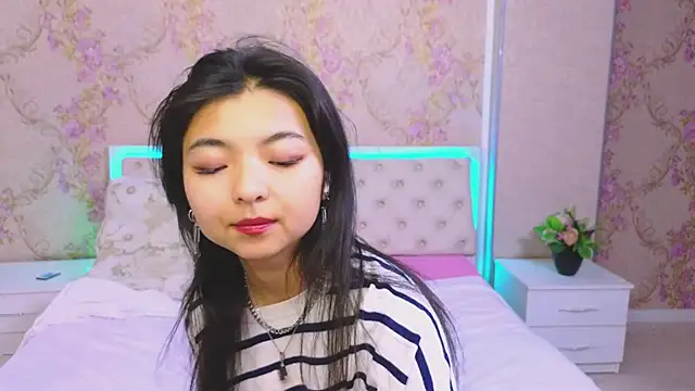 Shy Kira online show from January 20, 2025, 3:39 pm