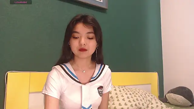 Shy Kira online show from June 25, 2026, 8:19 am