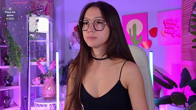 Snapshot of LanaBaker chatting on April 13, 2026, 2:59 am LanaBaker online show from April 13, 2026, 2:59 am