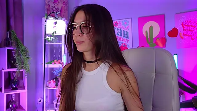 Snapshot of LanaBaker chatting on April 3, 2026, 2:40 am LanaBaker online show from April 3, 2026, 2:40 am