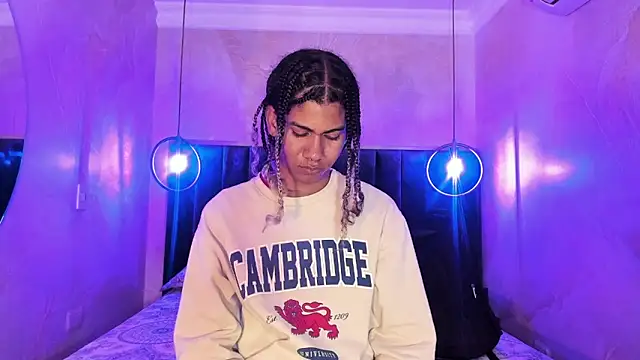 Maxim-Walker online show from November 26, 2025, 3:06 am