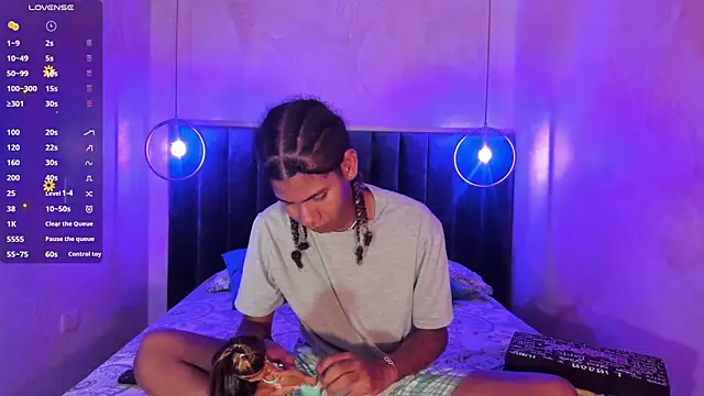 Maxim-Walker online show from November 8, 2025, 3:32 am