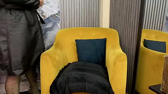 Snapshot of GianellaCox_ chatting on March 11, 2026, 10:09 am GianellaCox online show from March 11, 2026, 10:09 am