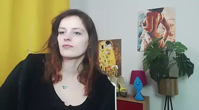 juicyNadine online show from March 10, 2025, 9:23 am