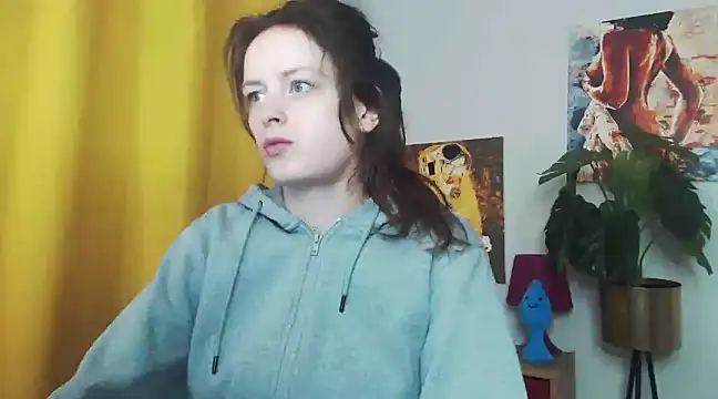 juicyNadine online show from February 13, 2025, 6:20 am