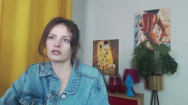 juicyNadine online show from September 10, 2025, 4:44 am