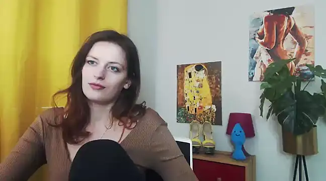 juicyNadine online show from February 24, 2025, 9:21 am