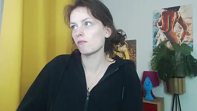 juicyNadine online show from September 16, 2025, 4:35 am