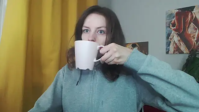 juicyNadine online show from October 27, 2025, 5:41 am