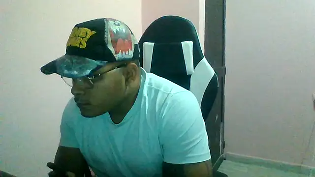 SaucyAffair0 online show from July 11, 2026, 2:12 am
