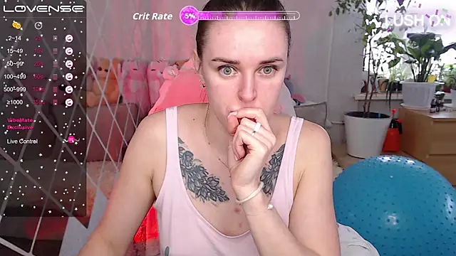 Bella  Swoon online show from November 12, 2025, 7:01 am