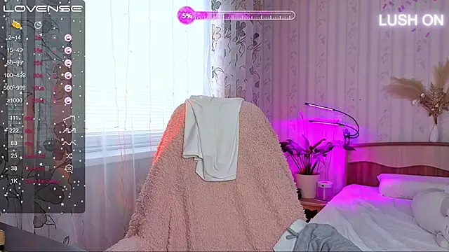 Bella  Swoon online show from February 21, 2026, 5:09 am