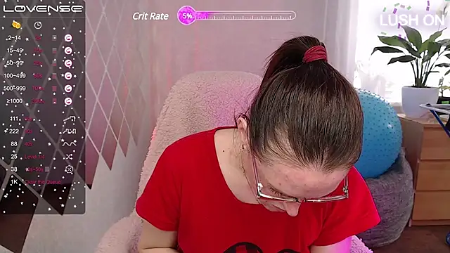Snapshot of Bella__Swoon chatting on February 27, 2025, 5:18 am Bella Swoon online show from February 27, 2025, 5:18 am