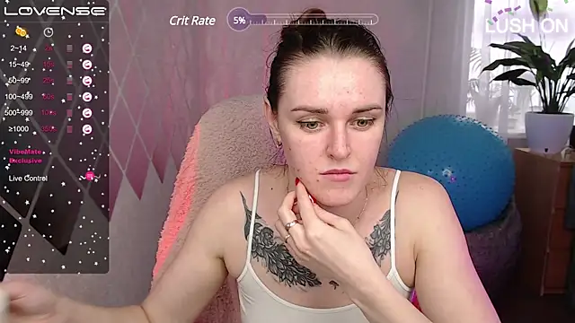 Snapshot of Bella__Swoon chatting on February 21, 2025, 11:01 am Bella Swoon online show from February 21, 2025, 11:01 am