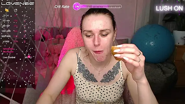 Snapshot of Bella__Swoon chatting on March 21, 2025, 1:56 pm Bella Swoon online show from March 21, 2025, 1:56 pm
