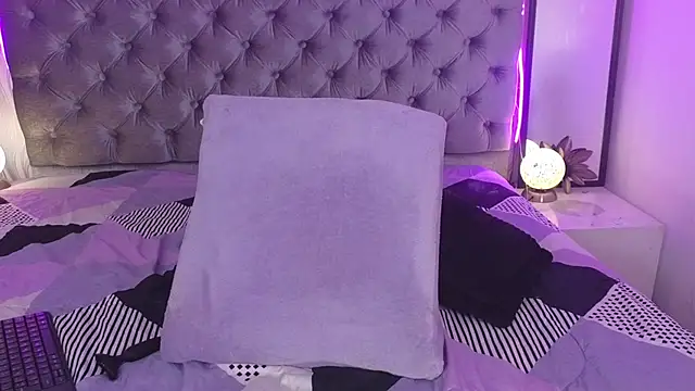 Snapshot of mmoonlightt_ chatting on January 23, 2025, 4:48 pm mmoonlightt online show from January 23, 2025, 4:48 pm