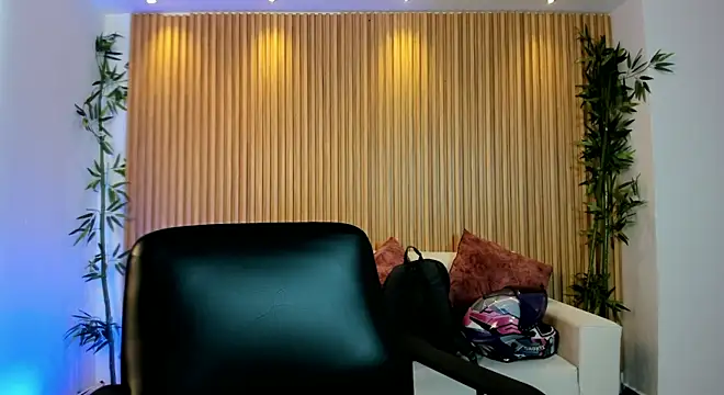 Snapshot of paulina_sweett_ chatting on May 23, 2026, 12:37 pm paulina sweett online show from May 23, 2026, 12:37 pm