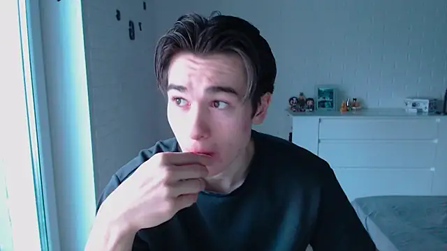 Snapshot of MarkusDean chatting on February 21, 2026, 12:40 pm MarkusDean online show from February 21, 2026, 12:40 pm