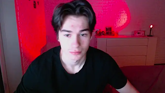 Snapshot of MarkusDean chatting on February 9, 2026, 3:32 pm MarkusDean online show from February 9, 2026, 3:32 pm