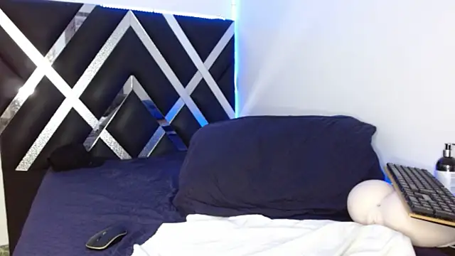 Snapshot of Levy_Steve chatting on April 11, 2026, 6:22 pm Levy Steve online show from April 11, 2026, 6:22 pm