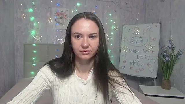 Snapshot of KaraCriegs chatting on September 30, 2025, 5:52 pm KaraCriegs online show from September 30, 2025, 5:52 pm