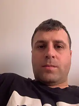 LucianM6 online show from April 7, 2026, 9:11 am