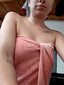 Iris love18 online show from May 30, 2026, 1:39 pm