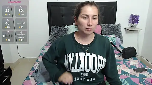 Snapshot of Iris_love18 chatting on February 26, 2025, 2:08 am Iris love18 online show from February 26, 2025, 2:08 am