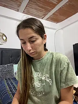 Snapshot of Iris_love18 chatting on March 4, 2025, 11:51 am Iris love18 online show from March 4, 2025, 11:51 am