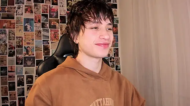 liamelf online show from March 18, 2026, 5:21 am