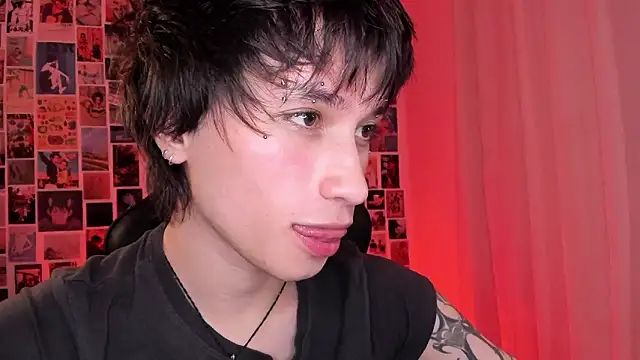 liamelf online show from March 13, 2026, 5:12 am