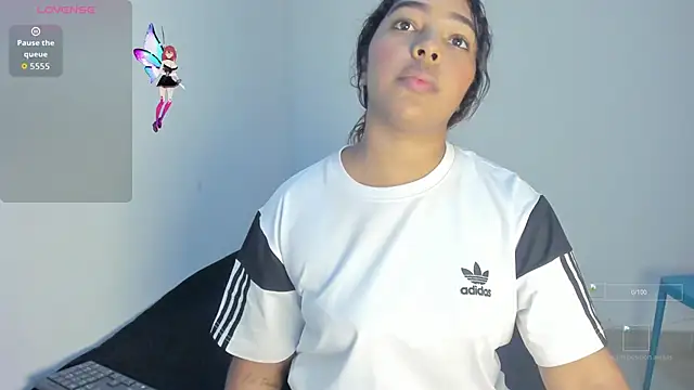 Maya Graham online show from November 17, 2025, 5:22 am