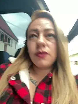 Chanel 87xxx online show from April 15, 2026, 7:18 pm