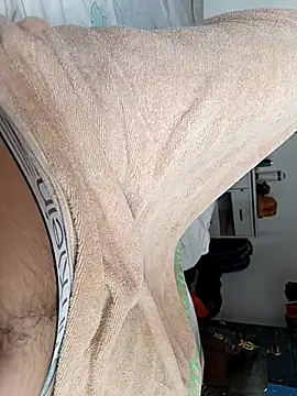 Juniorsexpen online show from March 12, 2026, 7:29 pm