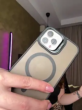 AvaGianna online show from October 16, 2025, 7:16 am