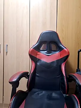 Javier bear online show from October 17, 2025, 8:54 pm