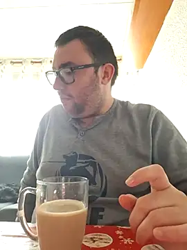 Javier bear online show from February 1, 2026, 9:29 am