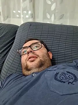 Javier bear online show from November 17, 2025, 8:24 pm