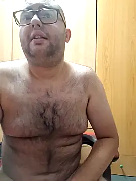 Javier bear online show from September 27, 2025, 8:09 am