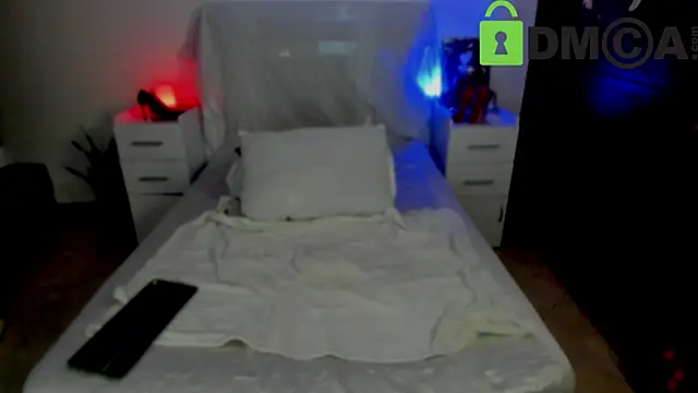 Lucyerobbie online show from February 21, 2025, 5:02 am