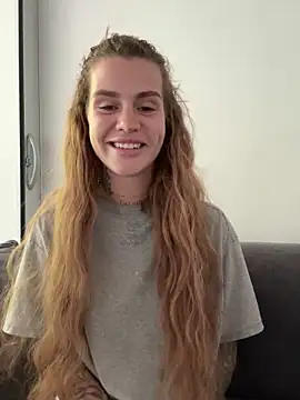 EmiliaCatalina online show from February 23, 2026, 3:01 pm