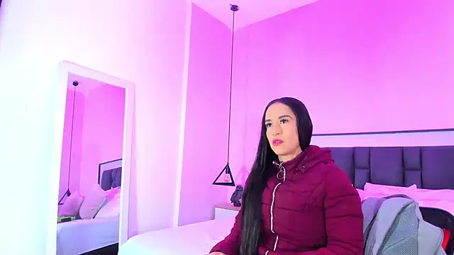 victoria cooper3 online show from November 13, 2025, 9:02 am