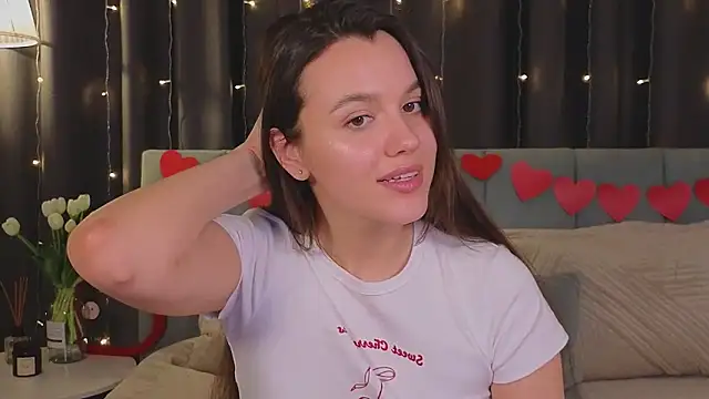 Snapshot of Sweet_heaven chatting on February 16, 2025, 4:10 pm Sweet heaven online show from February 16, 2025, 4:10 pm