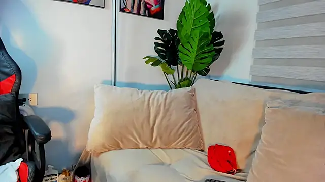 YalexaVelez online show from October 17, 2025, 2:48 am