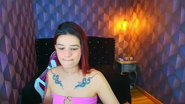 Snapshot of LiaHarryis chatting on November 10, 2025, 5:51 pm LiaHarryis online show from November 10, 2025, 5:51 pm