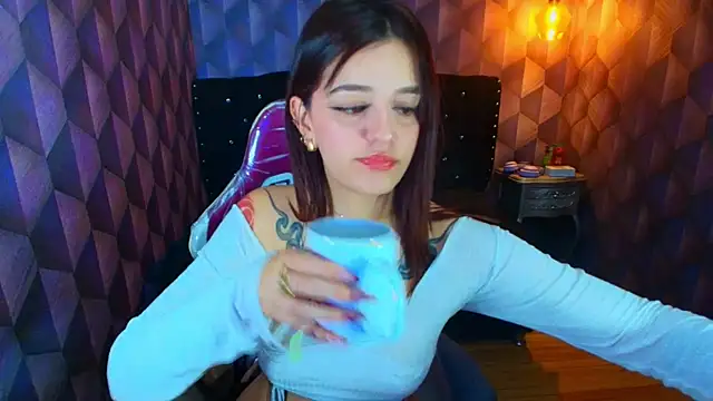 Snapshot of LiaHarryis chatting on April 12, 2026, 4:21 pm LiaHarryis online show from April 12, 2026, 4:21 pm