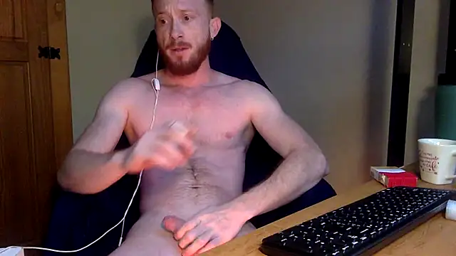 Snapshot of Smoker_Ginger chatting on September 24, 2025, 11:06 am Smoker Ginger online show from September 24, 2025, 11:06 am