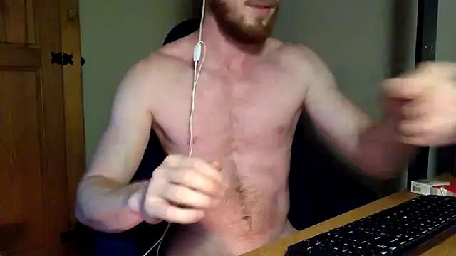 Snapshot of Smoker_Ginger chatting on October 1, 2025, 9:51 pm Smoker Ginger online show from October 1, 2025, 9:51 pm